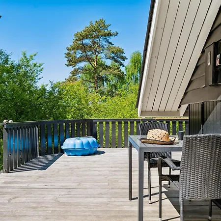 Well-maintained Close To Town And Golf Course Ebeltoft